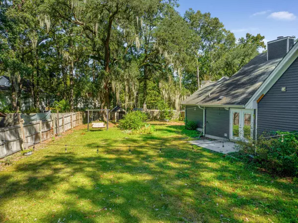 5411 Blufton Ct, North Charleston, SC 29418