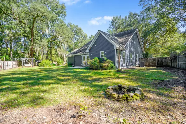 5411 Blufton Ct, North Charleston, SC 29418