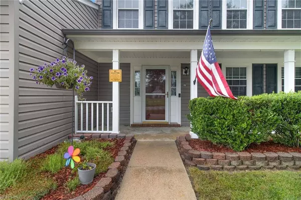 2040 Aloma DR, Virginia Beach, VA 23453