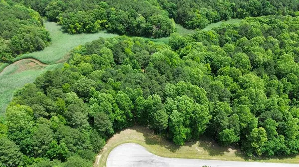 1217 Creekway DR, Smithfield, VA 23430