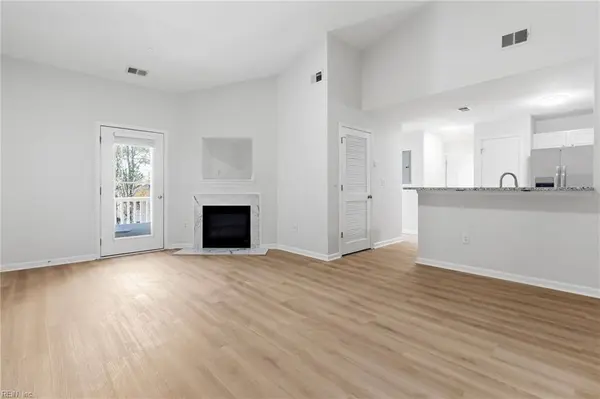 412 Egret LNDG #303, Virginia Beach, VA 23454