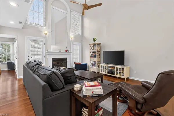 1075 Hanson WAY, Virginia Beach, VA 23454