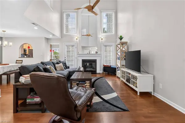 1075 Hanson WAY, Virginia Beach, VA 23454