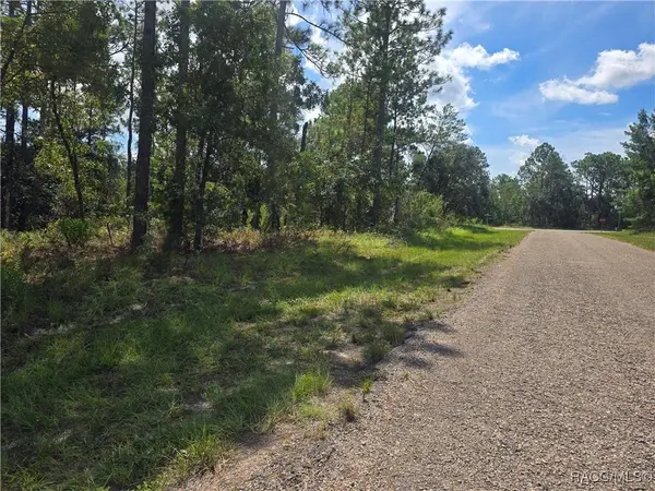 7441 N June TER, Dunnellon, FL 34434