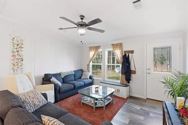 19120 SW 49th PL, Dunnellon, FL 34432