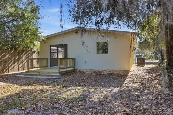 20473 W McKinney AVE, Dunnellon, FL 34431