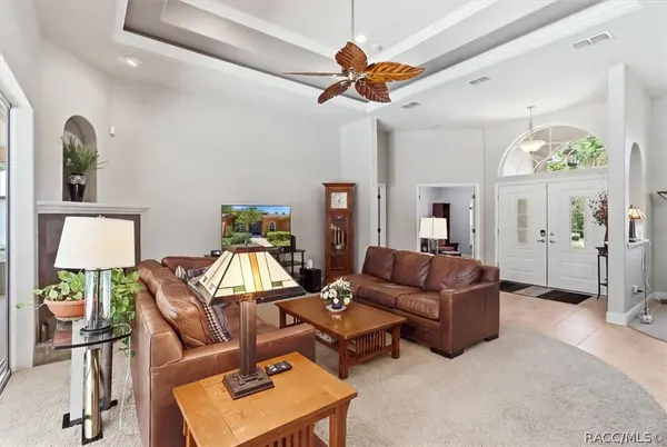 16 Cactus ST, Homosassa, FL 34446