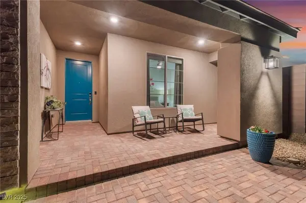 9973 Chrysolite PL, Las Vegas, NV 89143