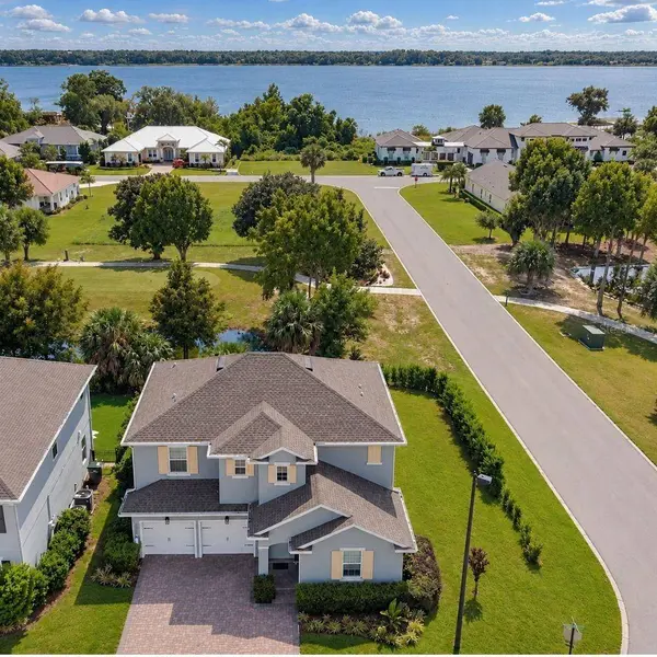 30084 ISLAND CLUB DRIVE DR