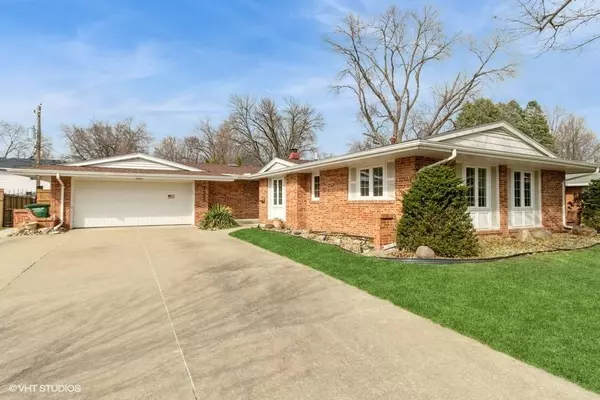 7205 Washington Avenue, Windsor Heights, IA 50324