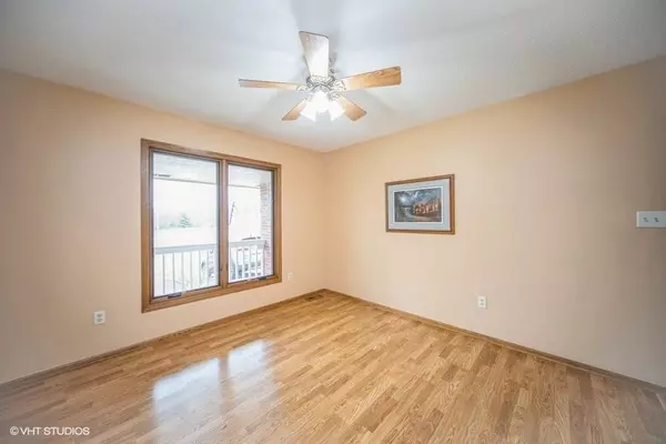 7500 Plum Drive, Urbandale, IA 50322