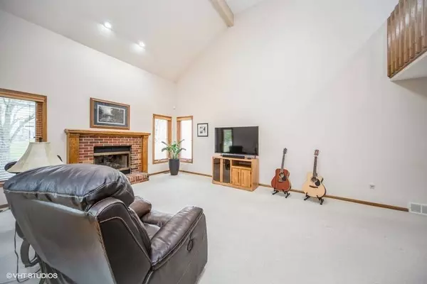 7500 Plum Drive, Urbandale, IA 50322