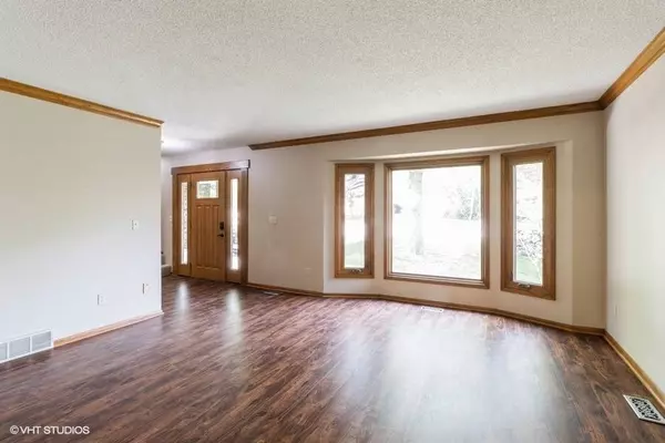 6406 Theresa Drive, Johnston, IA 50131