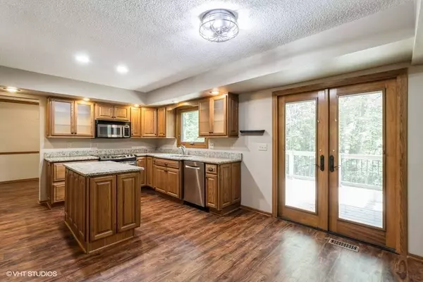 6406 Theresa Drive, Johnston, IA 50131