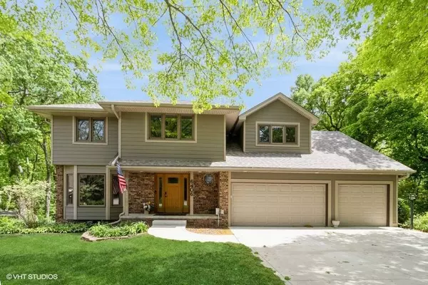 6406 Theresa Drive, Johnston, IA 50131