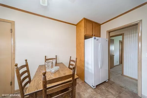 633 Clegg Road, West Des Moines, IA 50265