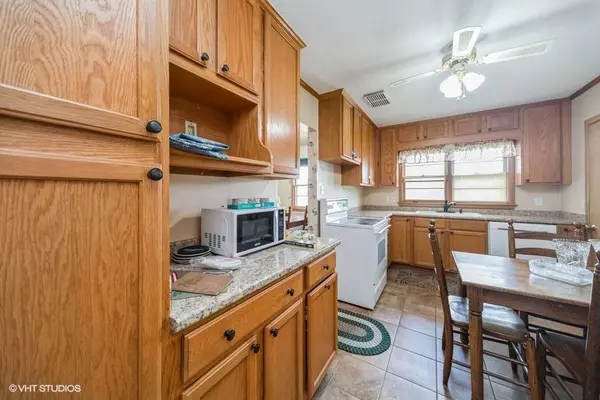 633 Clegg Road, West Des Moines, IA 50265