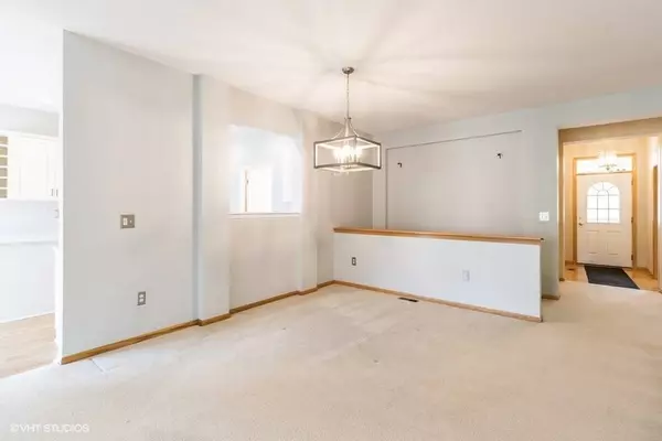 905 NE Wisteria Lane #905, Ankeny, IA 50021