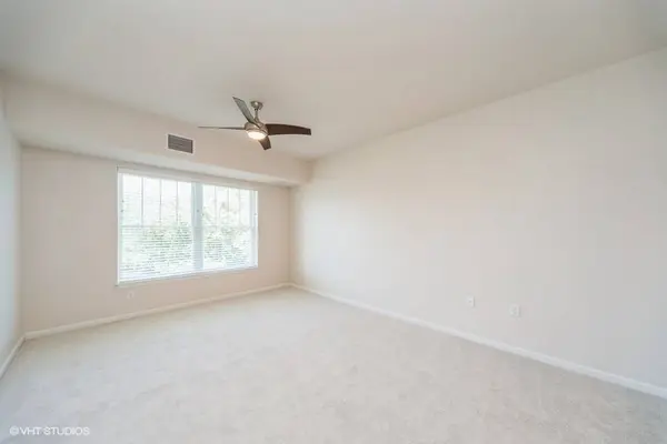 9001 Windsor Parkway #317, Johnston, IA 50131