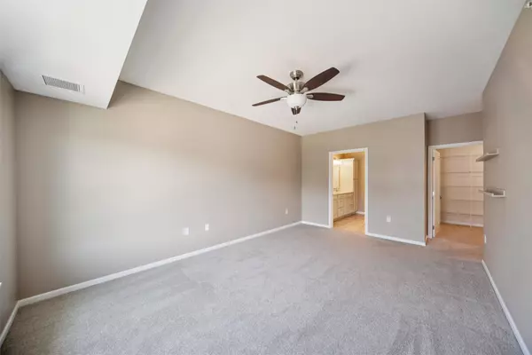 9001 Windsor Parkway #302, Johnston, IA 50131