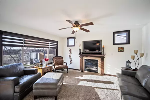 800 NE Silkwood Street, Grimes, IA 50111