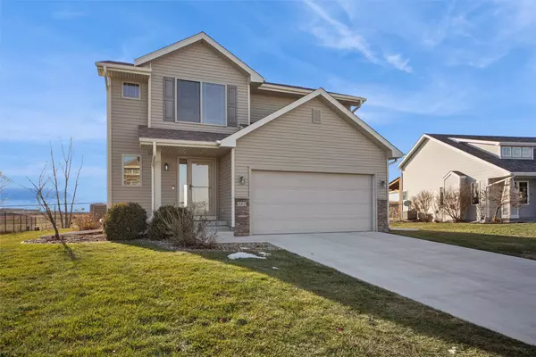 800 NE Silkwood Street, Grimes, IA 50111