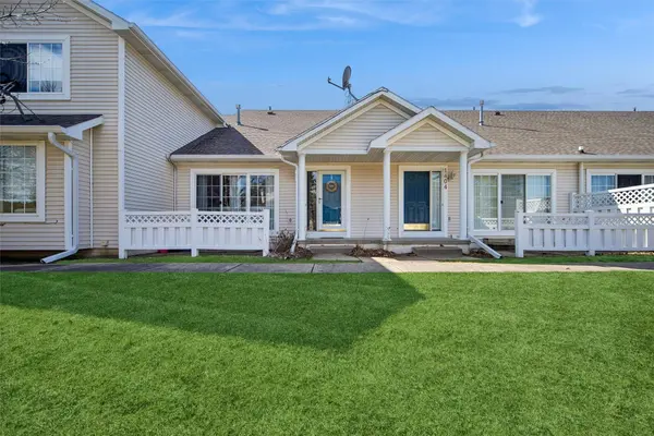 4425 Mills Civic Parkway #1405, West Des Moines, IA 50265