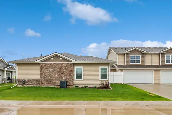 8968 Jem Lane, West Des Moines, IA 50266