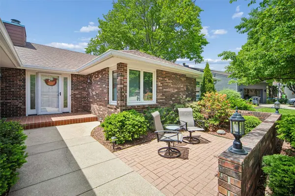 5992 Dogwood Circle, Johnston, IA 50131