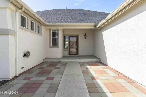 1838 Kinglet DR, Sparks, NV 89441