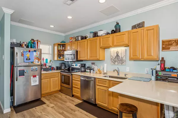 1150 Ft Pickens Rd, Pensacola Beach, FL 32561