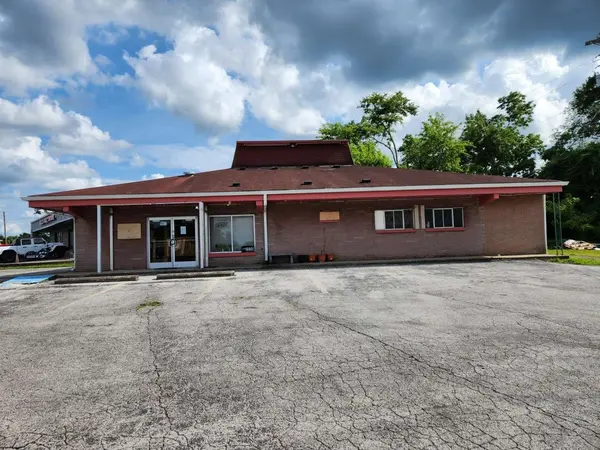 2030 Fort Campbell Blvd, Clarksville, TN 37042