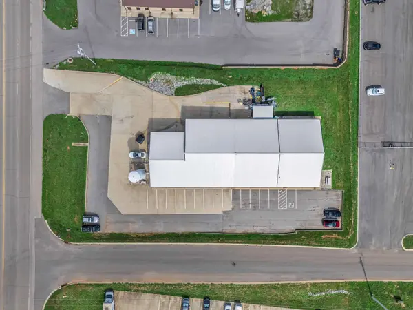 1070 International Blvd, Clarksville, TN 37040