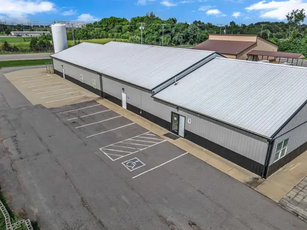 1070 International Blvd, Clarksville, TN 37040