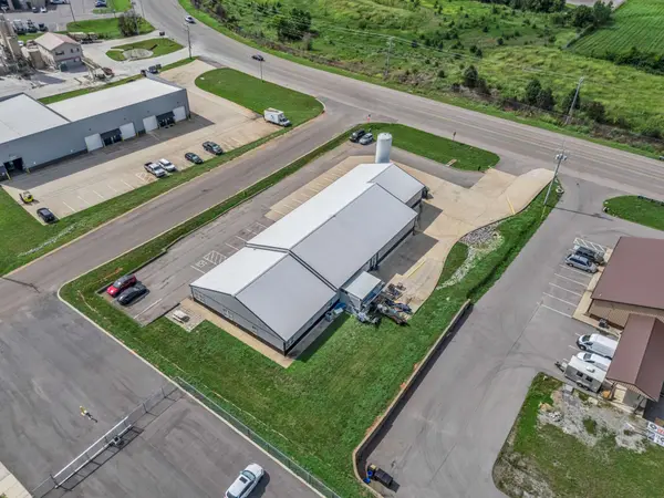 1070 International Blvd, Clarksville, TN 37040