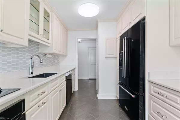 3810 Atlantic AVE #304, Virginia Beach, VA 23451