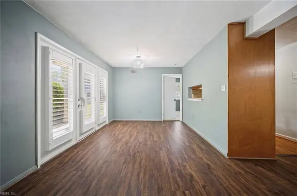 1008 Autumn Woods LN Unit 104, Virginia Beach, VA 23454