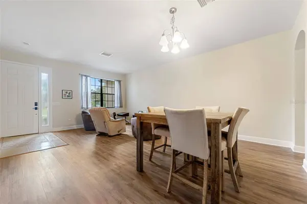 9812 CARR RD, Riverview, FL 33569