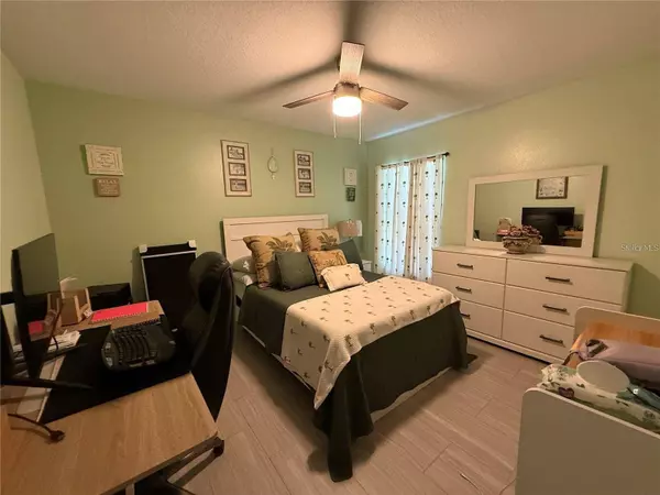 702 VIA BIANCA DR, Davenport, FL 33896