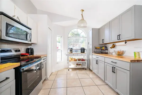 1717 CHATHAM CIR, Apopka, FL 32703