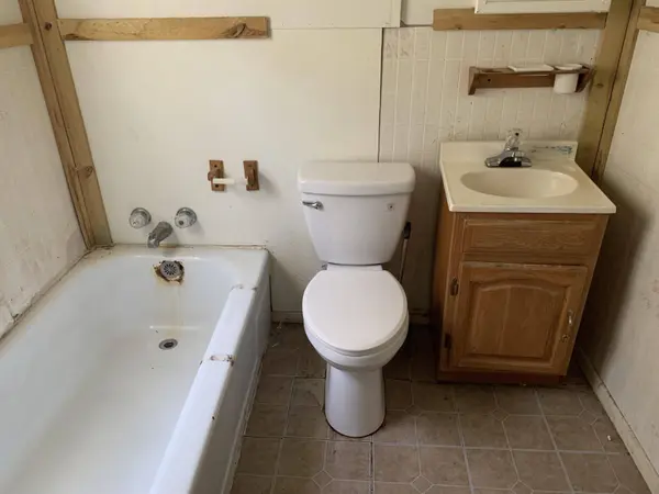 416 S Edwards Ave, Wichita, KS 67213