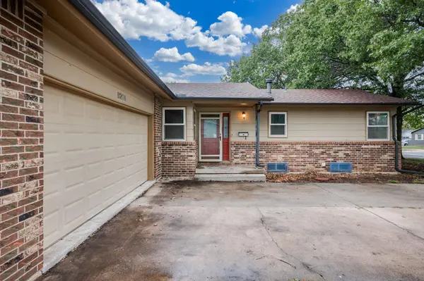 8209 E Boston St, Wichita, KS 67207