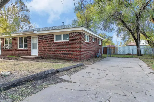 4354 S Seneca St, Wichita, KS 67217