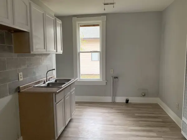 3129 N Wellington Pl, Wichita, KS 67204