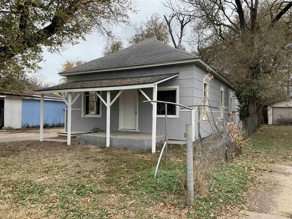 3129 N Wellington Pl, Wichita, KS 67204