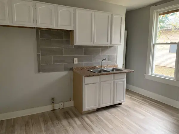 3129 N Wellington Pl, Wichita, KS 67204