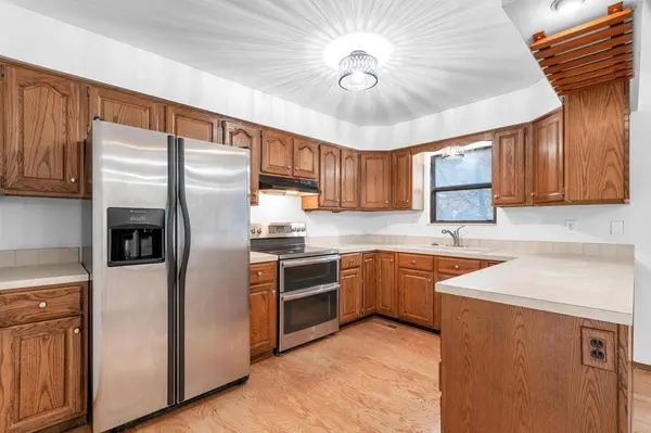 1612 E Brendonwood RD, Derby, KS 67037