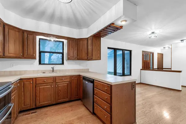 1612 E Brendonwood RD, Derby, KS 67037