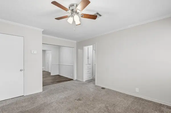 1826 N Piatt Ave, Wichita, KS 67214