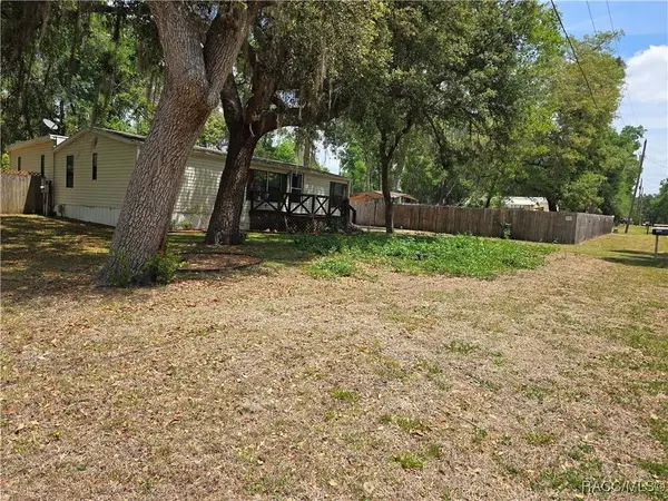 8009 Peacock, Floral City, FL 34436